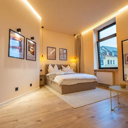 Llr Design - Orange Mandarine Im Zentrum Von Apartament