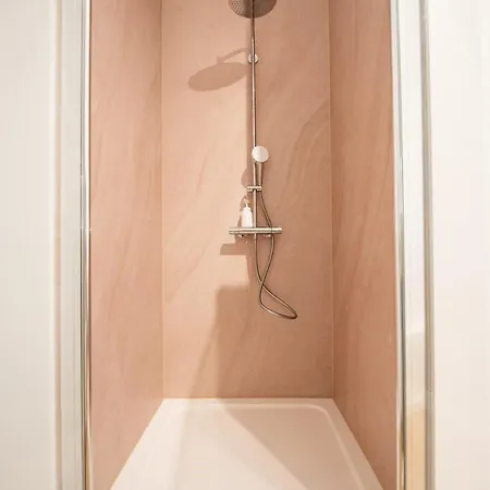 Llr Design - Orange Mandarine Im Zentrum Von *