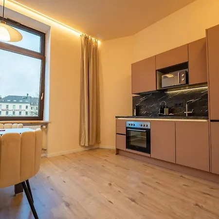 Llr Design - Orange Mandarine Im Zentrum Von Apartament